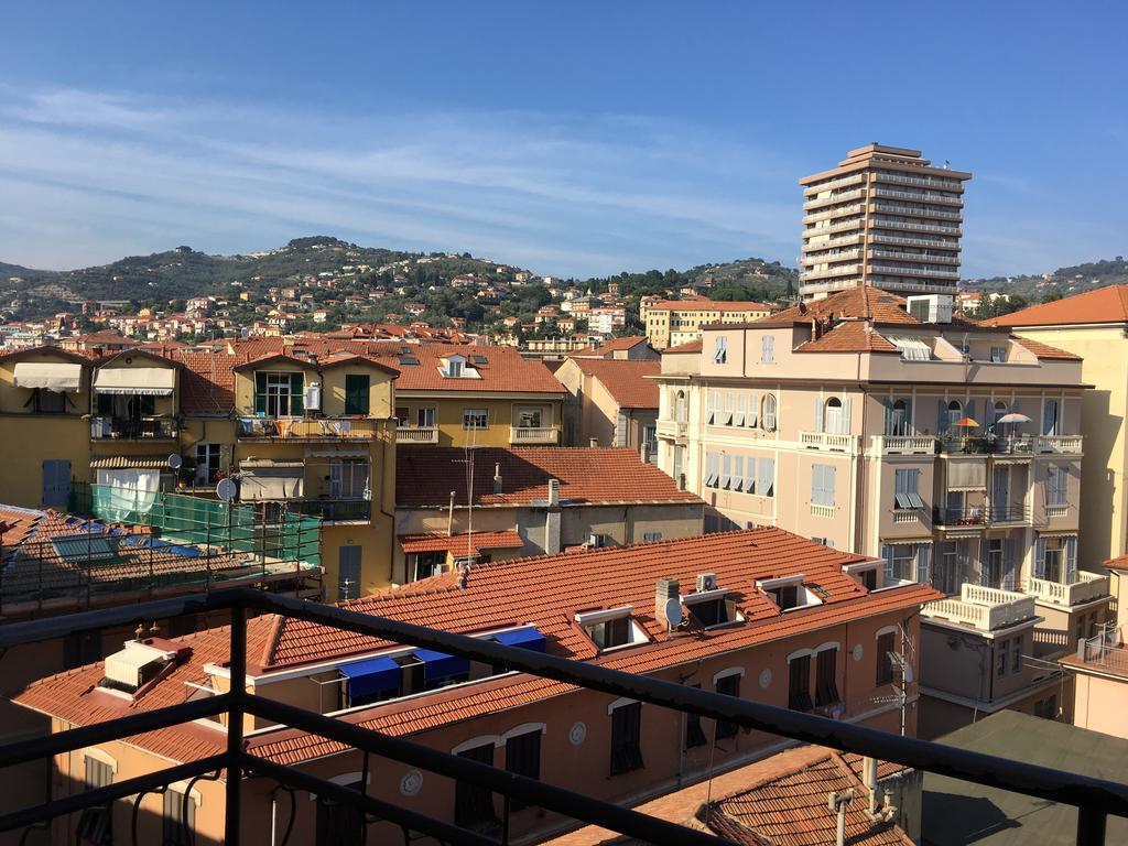 Nemo Apartment Imperia Bagian luar foto